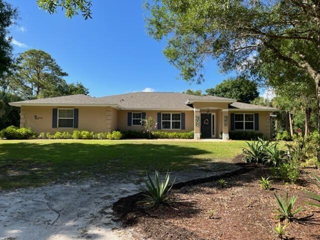 Front View Listing photo 1