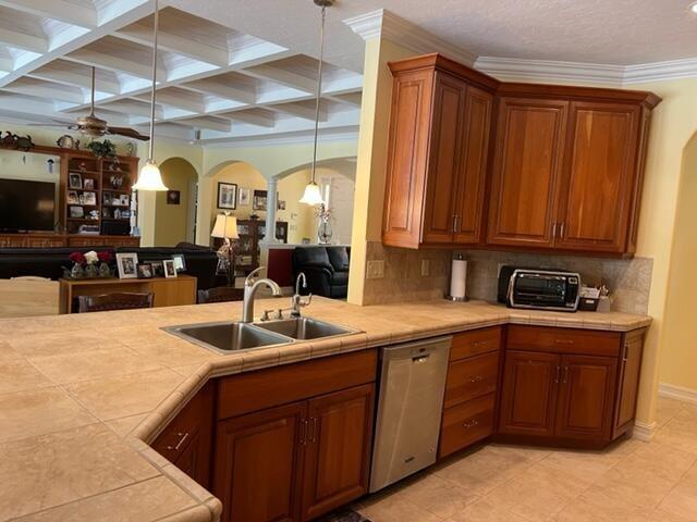 Kitchen Listing photo 15