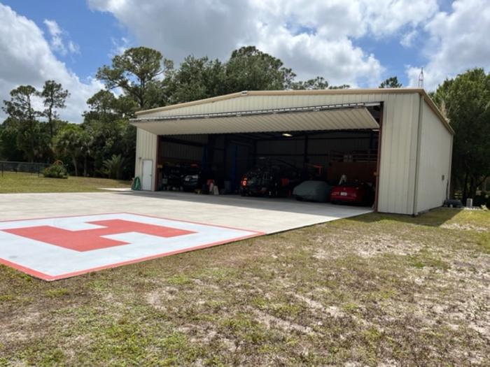 Hangar Listing photo 3